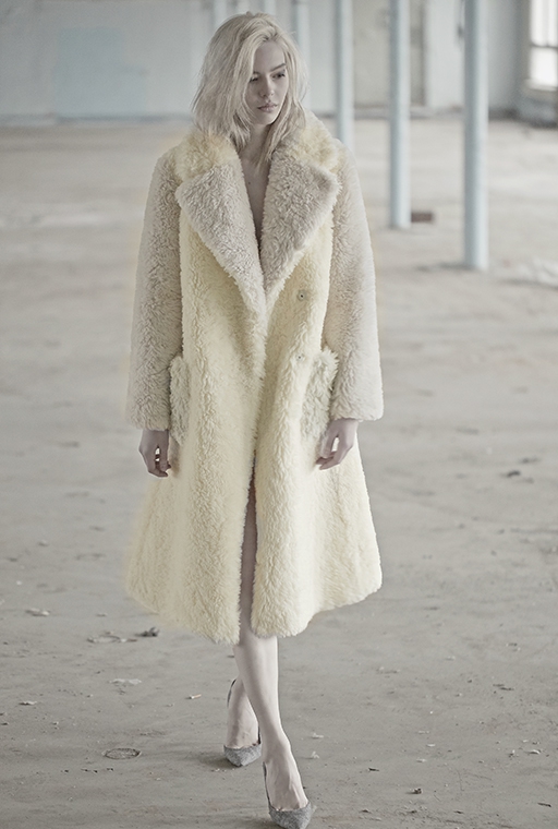 VIKA GAZINSKAYA Fall-Winter 2015_24 (1).jpg