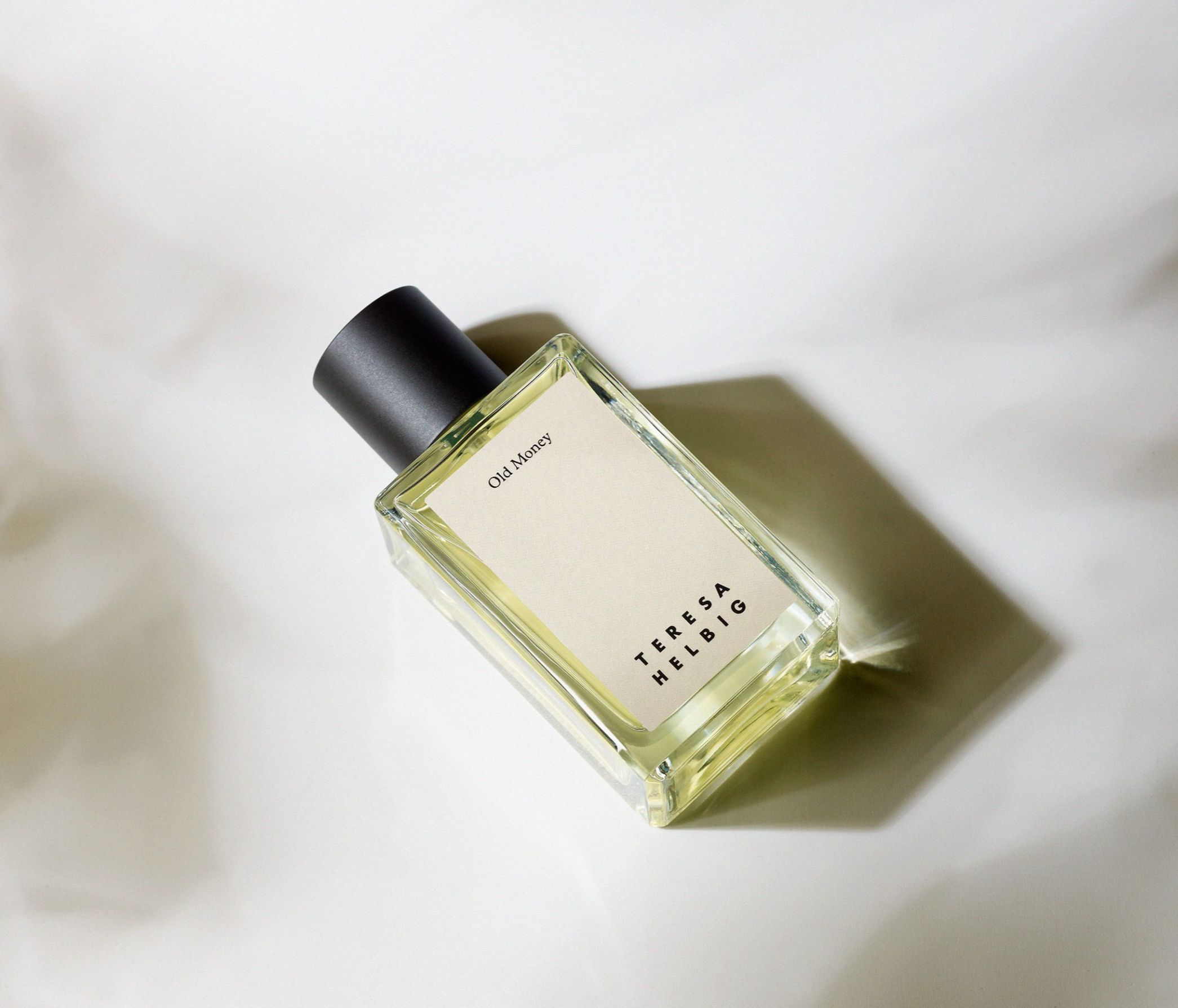 какую туалетную воду выбрать мужчине в летуаль. teresa helbig perfume old money 1 scaled. какую туалетную воду выбрать мужчине в летуаль фото. какую туалетную воду выбрать мужчине в летуаль-teresa helbig perfume old money 1 scaled. картинка какую туалетную воду выбрать мужчине в летуаль. картинка teresa helbig perfume old money 1 scaled. Новый год ― новые впечатления. Сделали подборку зимних мужских ароматов, от которых у нас захватывает дух. Элегантные, благородные, брутальные, сдержанные ― каждый волнует и запоминается. Смотрите наш звездный рейтинг и выбирайте своего фаворита.